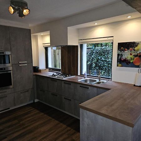 Guesthouse Max Dongen Eksteriør billede