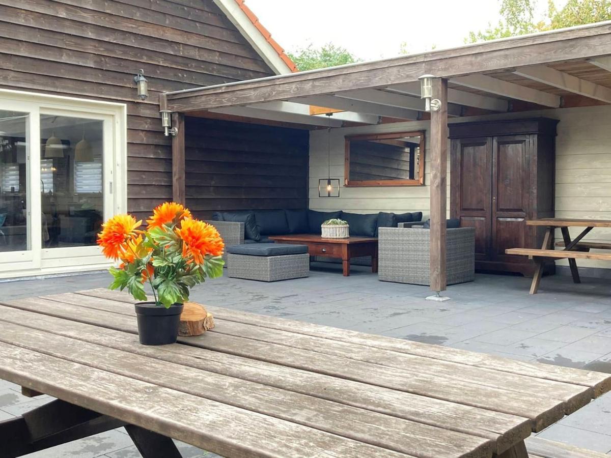 Guesthouse Max Dongen Eksteriør billede